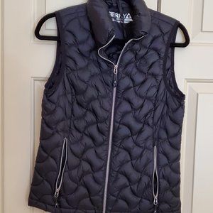 Women's packable down vest